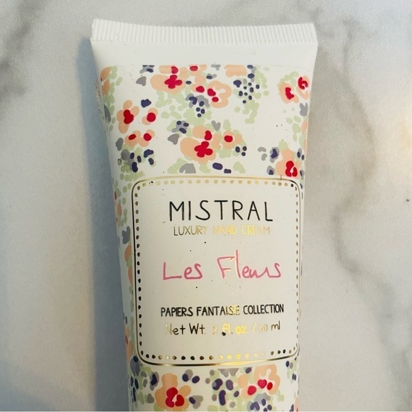 Mistral Les Fleurs Luxury Hand Cream- Papers Fantaisie Collection- 2fl oz - Picture 3 of 7